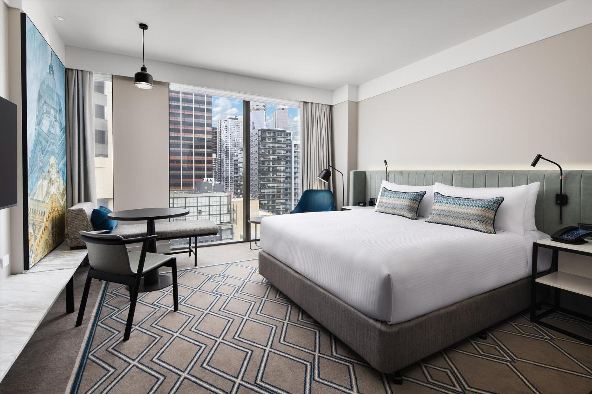 Hilton Melbourne Little Queen Street Kültér fotó A guest room at the hotel